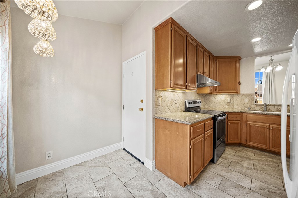 8125 E Santo Court, Anaheim Hills CA 92808 - photo 11