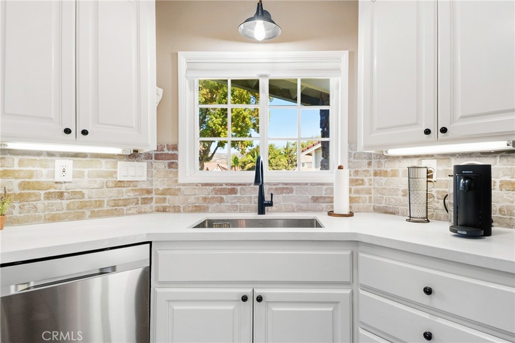 8492 E Saratoga Street, Anaheim Hills CA 92808 - photo 12