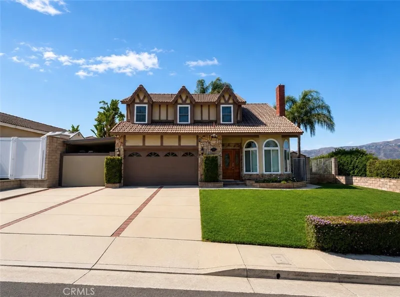 8505 E Meadowridge, Anaheim Hills