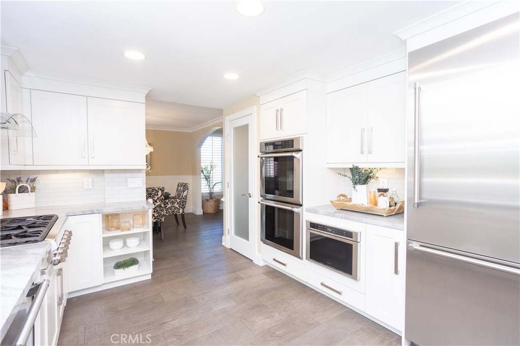 Beautiful Marble Countertops - 8505 E Meadowridge, Anaheim Hills CA 92808 - photo 10
