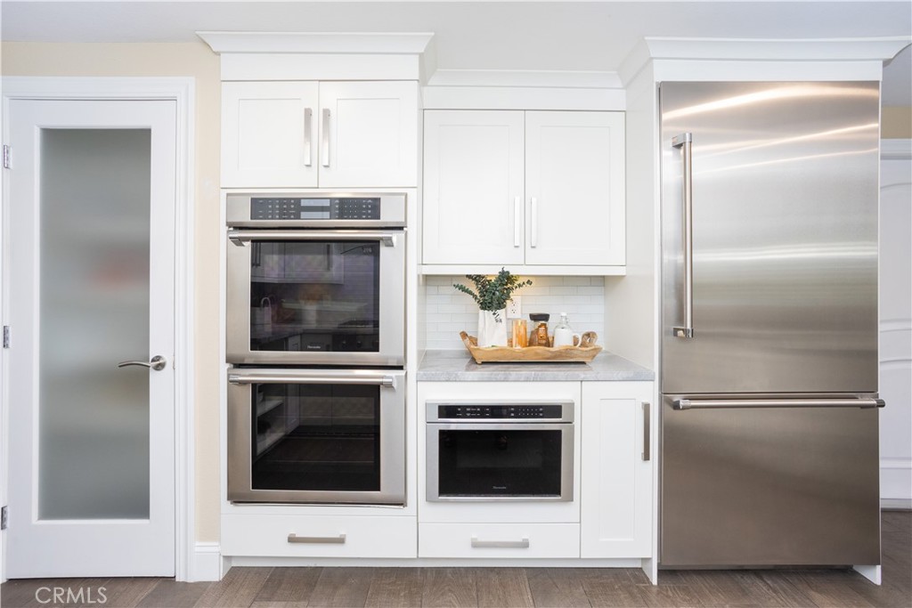 Thermidor Double Oven, Microwave and Subzero Refridgerator - 8505 E Meadowridge, Anaheim Hills CA 92808 - photo 13