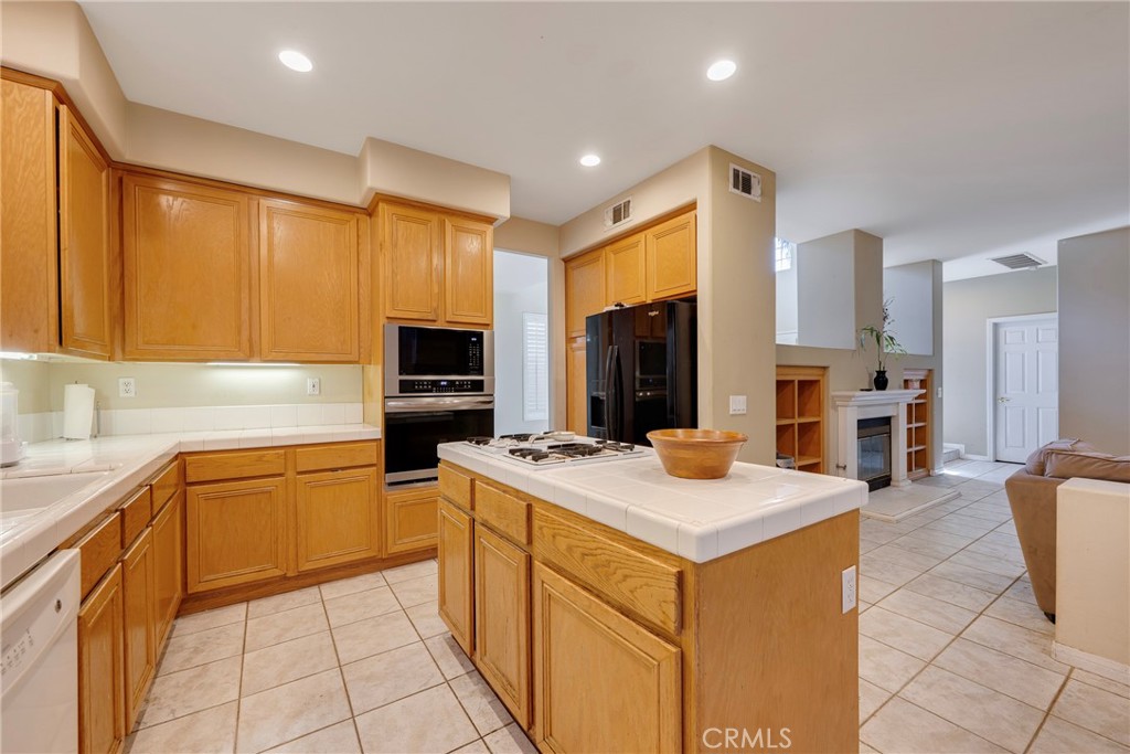 8681 E Windsong, Anaheim Hills CA 92808 - photo 8