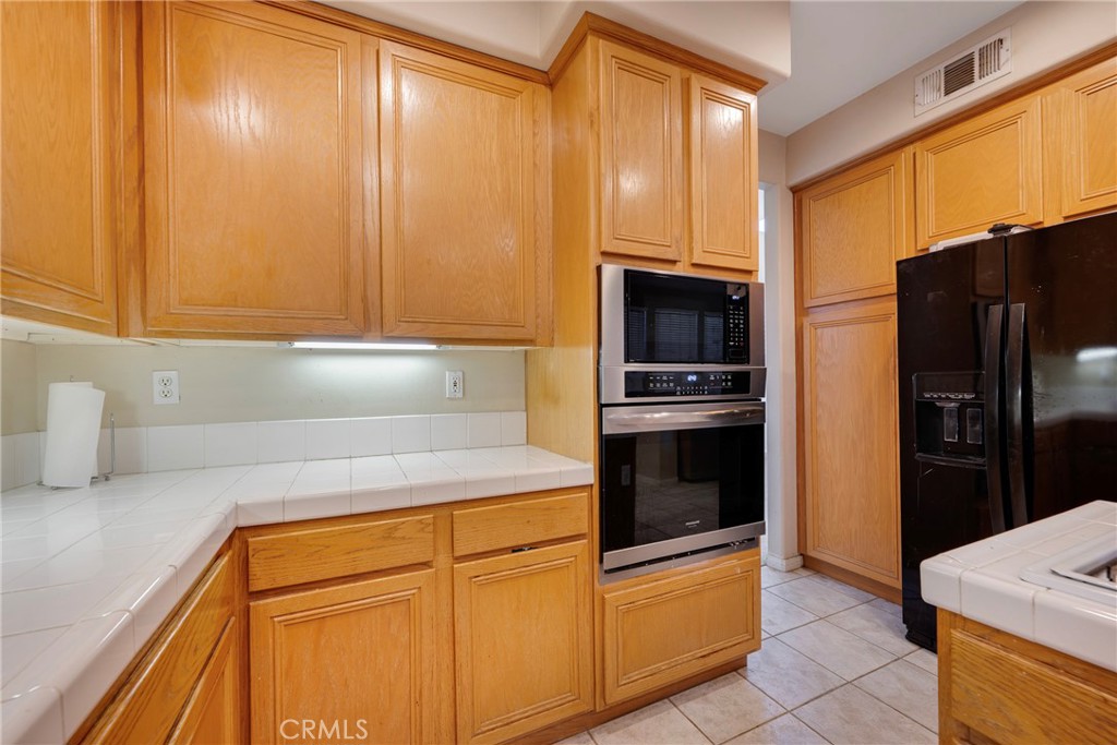 8681 E Windsong, Anaheim Hills CA 92808 - photo 9