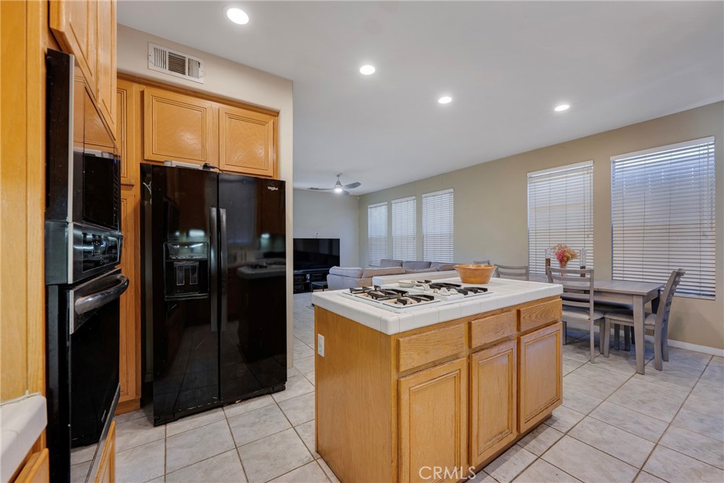 8681 E Windsong, Anaheim Hills CA 92808 - photo 10