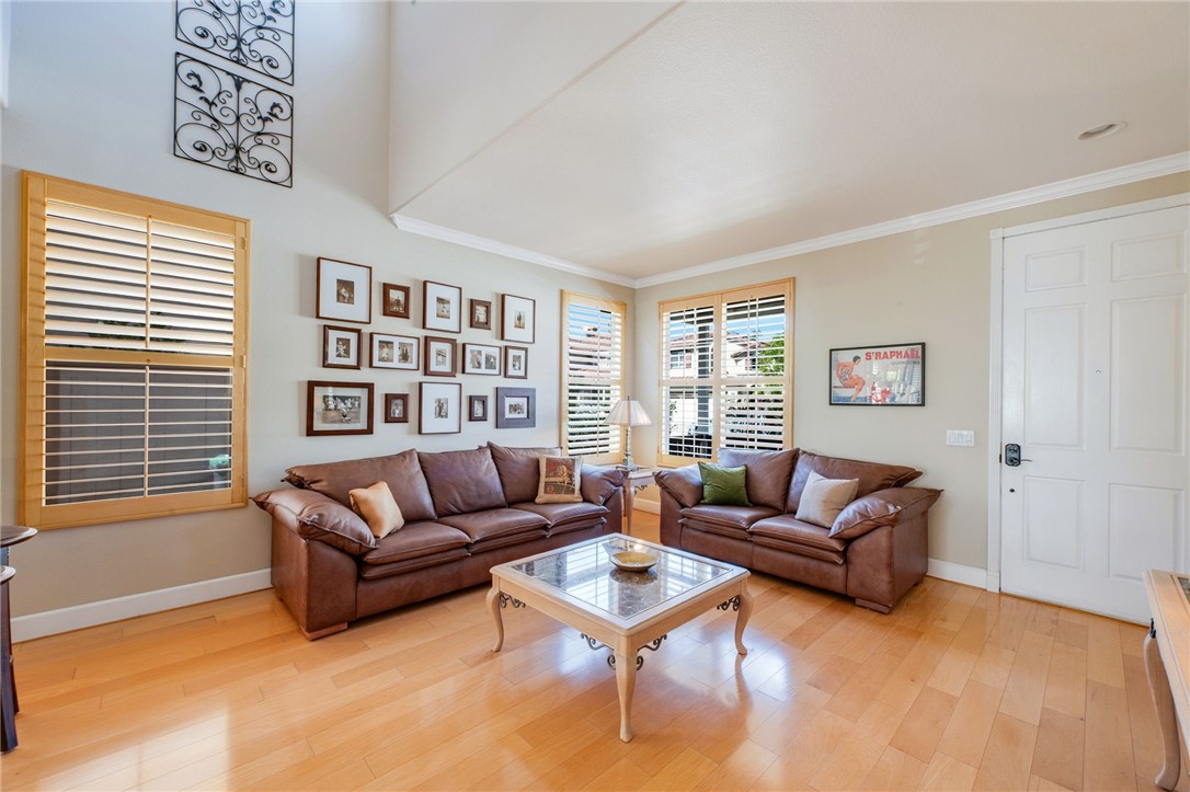 8730 E Heatherwood, Anaheim Hills CA 92808 - photo 4