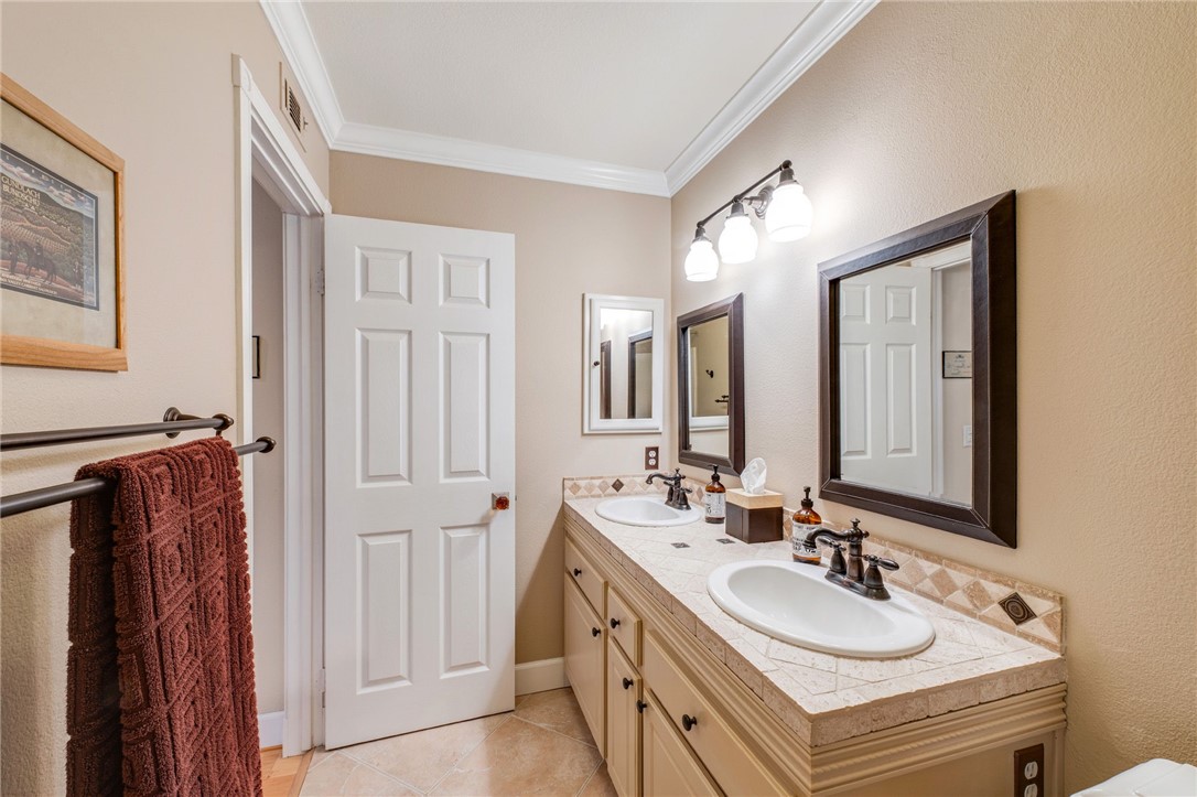 8730 E Heatherwood, Anaheim Hills CA 92808 - photo 25