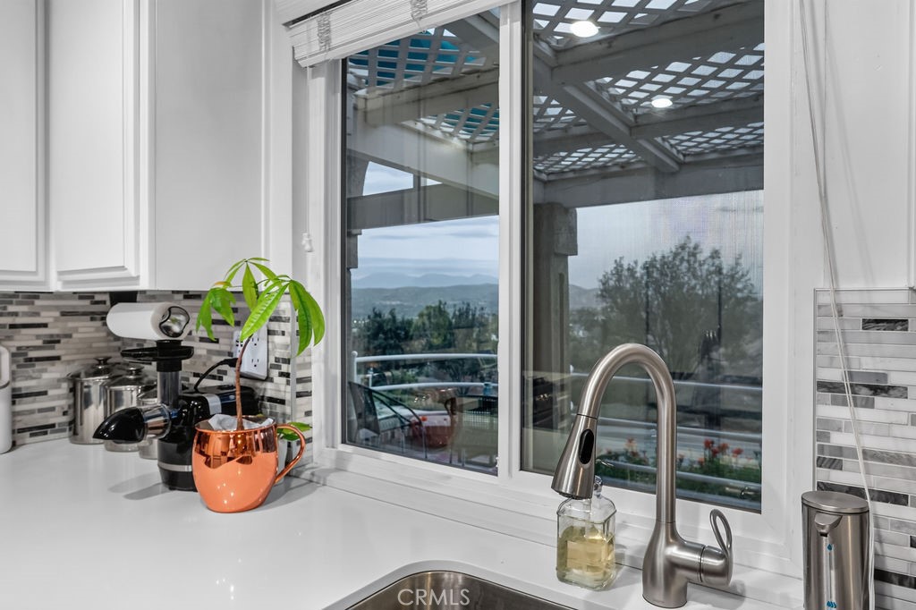 881 S Trailblazer Circle, Anaheim Hills CA 92807 - photo 12