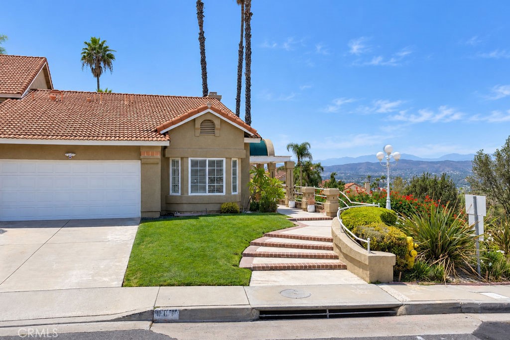 881 S Trailblazer Circle, Anaheim Hills CA 92807 - photo 24