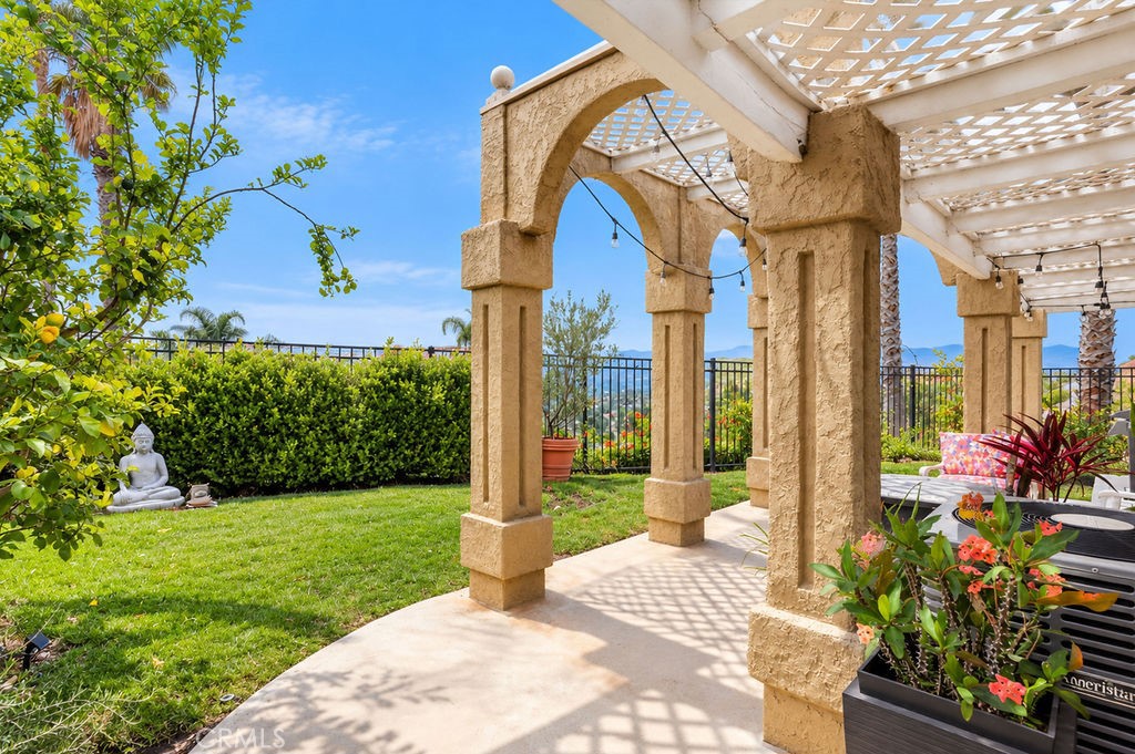 881 S Trailblazer Circle, Anaheim Hills CA 92807 - photo 28