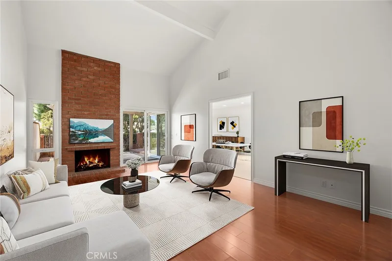 949 S Ridgecrest Circle, Anaheim Hills, CA 92807
