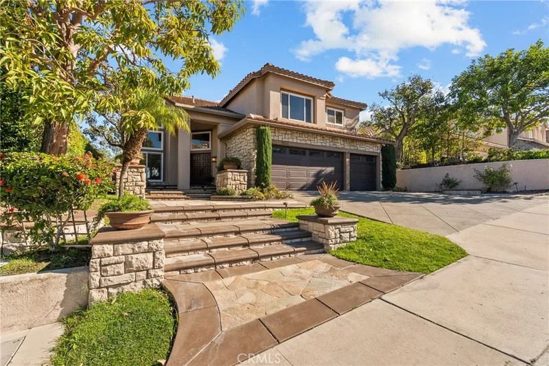 964 S Ladan Lane, Anaheim Hills, CA 92808