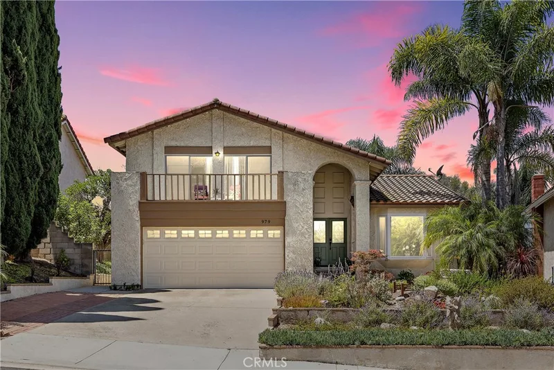 979 S Grinnell Street, Anaheim Hills, CA 92807