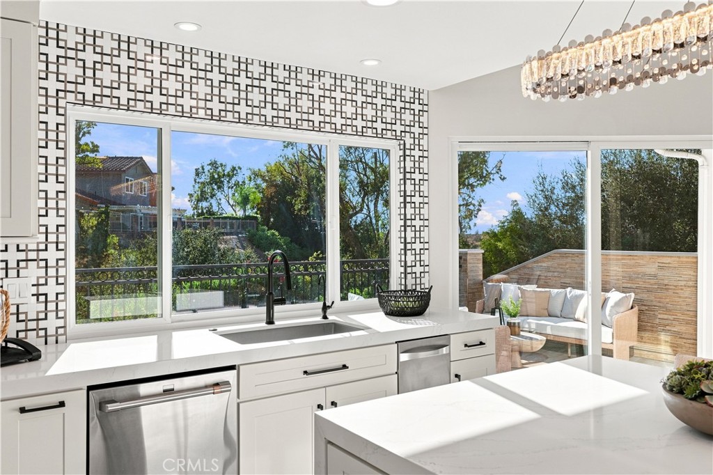 991 S Park Rim Circle, Anaheim Hills CA 92807 - photo 9