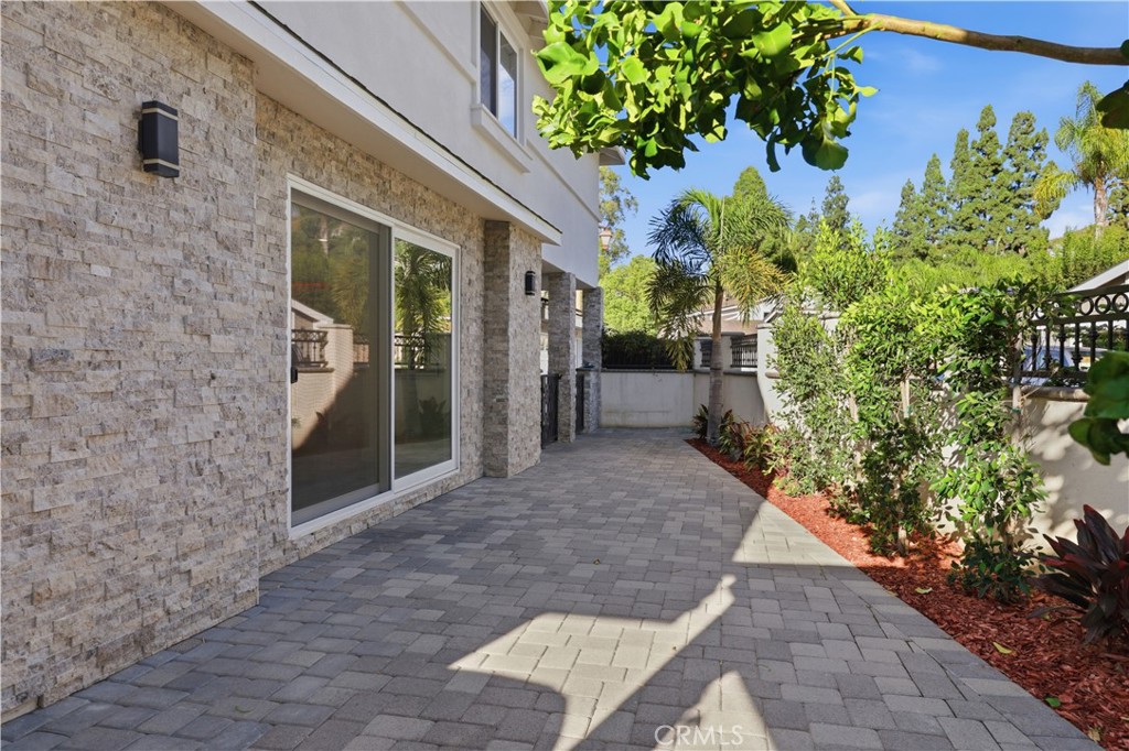 991 S Park Rim Circle, Anaheim Hills CA 92807 - photo 28