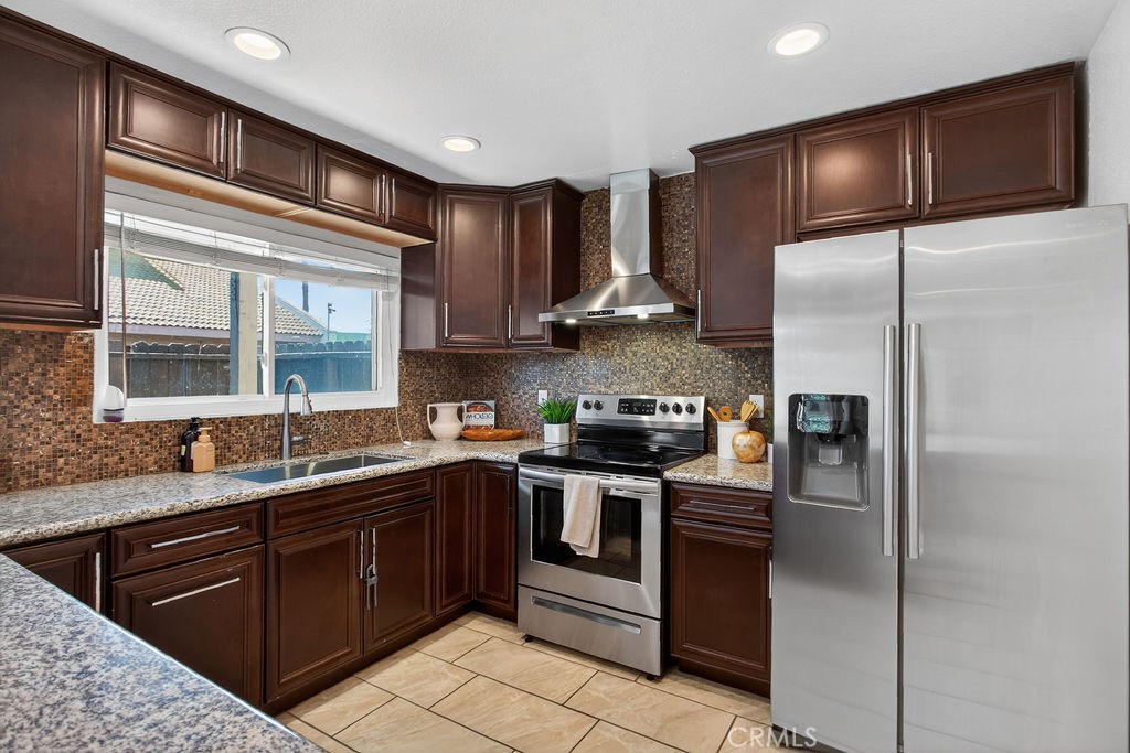 1000 S Citron 9, Anaheim CA 92805 - photo 6