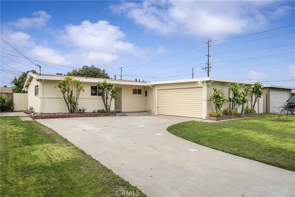10031 Burgundy, Anaheim CA 92804 - photo 1