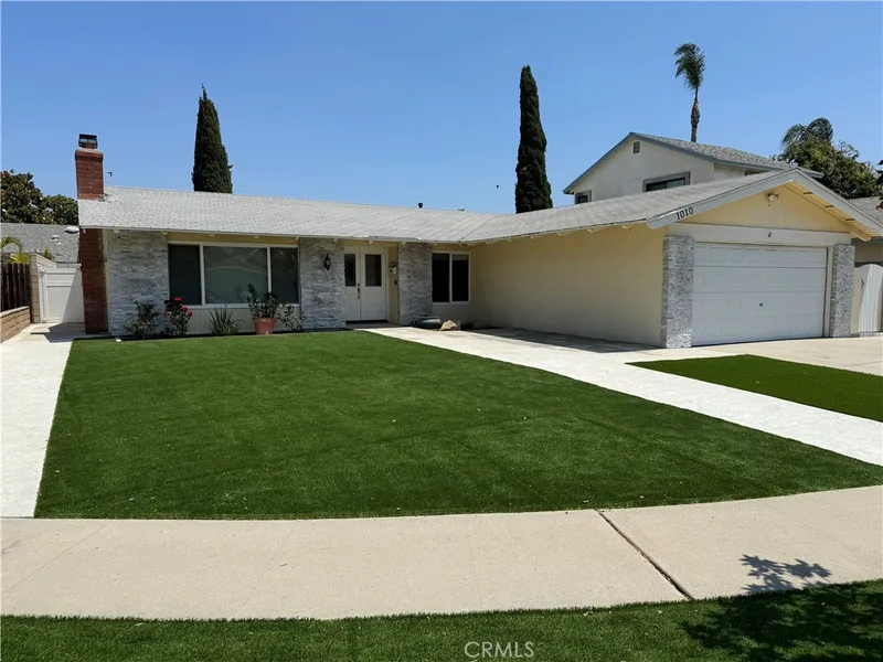 1010 S BARNETT Street, Anaheim, CA 92805