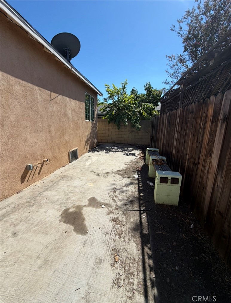 1019 1019 N Patt St, Anaheim CA 92801 - photo 3