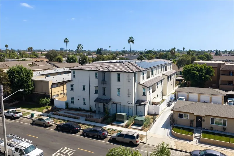 1024 W Romneya Drive, Anaheim
