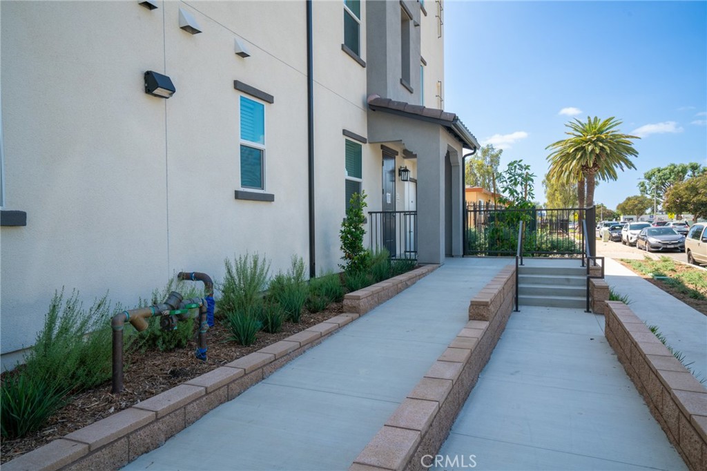 1024 W Romneya Drive, Anaheim CA 92801 - photo 4