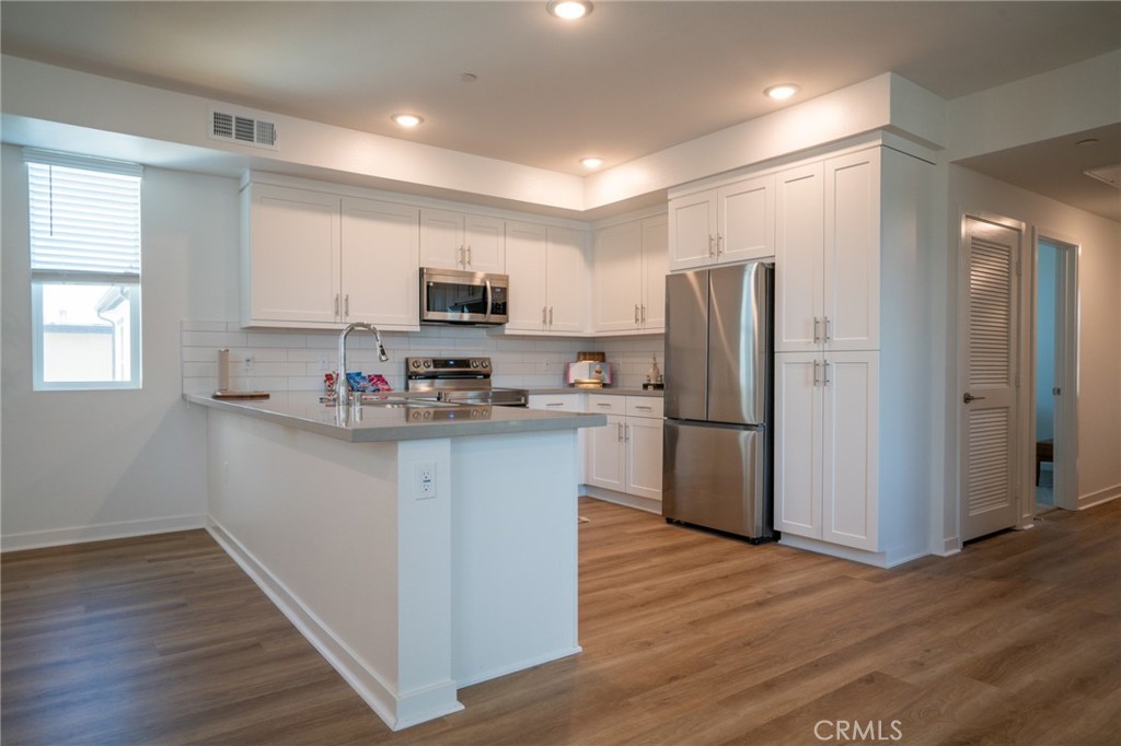 1024 W Romneya Drive, Anaheim CA 92801 - photo 8