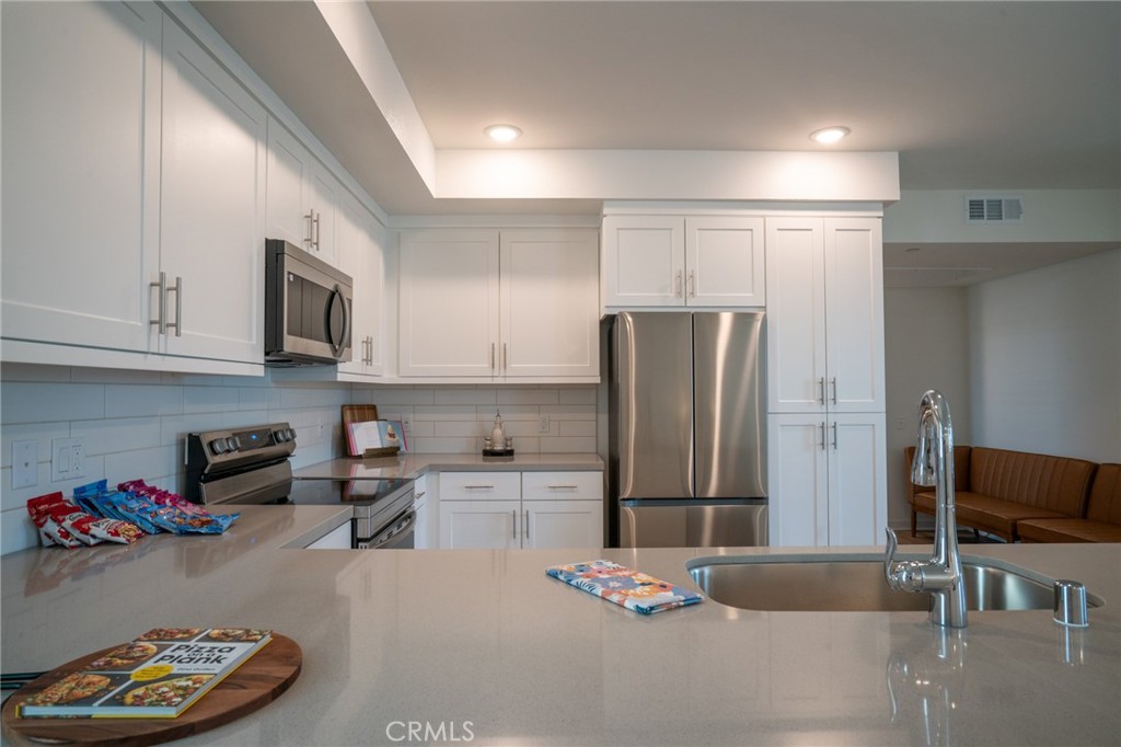 1024 W Romneya Drive, Anaheim CA 92801 - photo 11