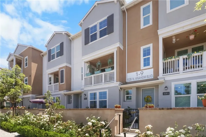 1028 N Anaheim Boulevard 4, Anaheim