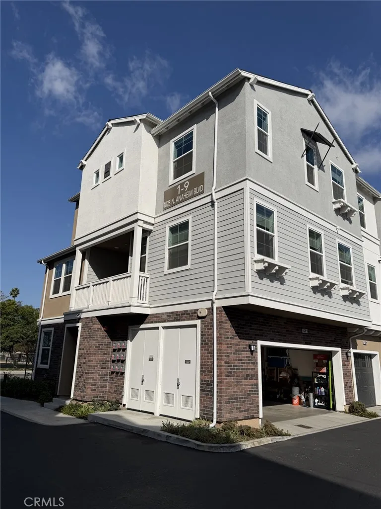 1028 N Anaheim Boulevard N 9, Anaheim, CA 92801