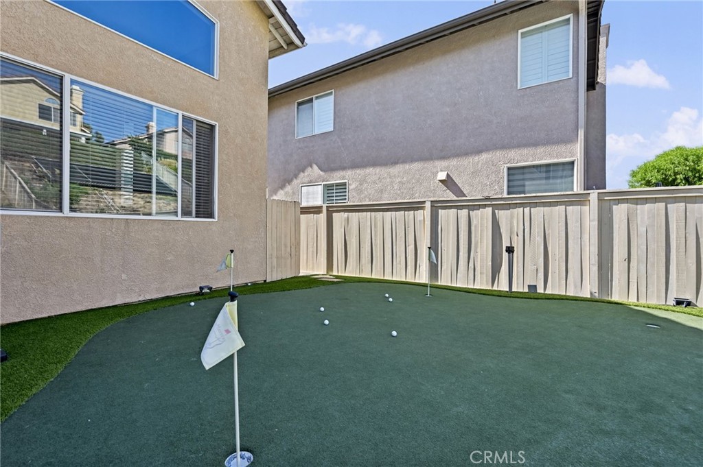 Private Putting Green! - 1028 S Brianna Way, Anaheim CA 92808 - photo 47