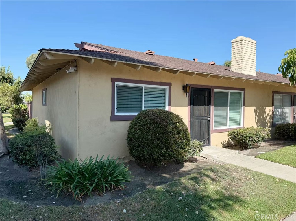 1030 N ACACIA E1, Anaheim CA 92805 - photo 1