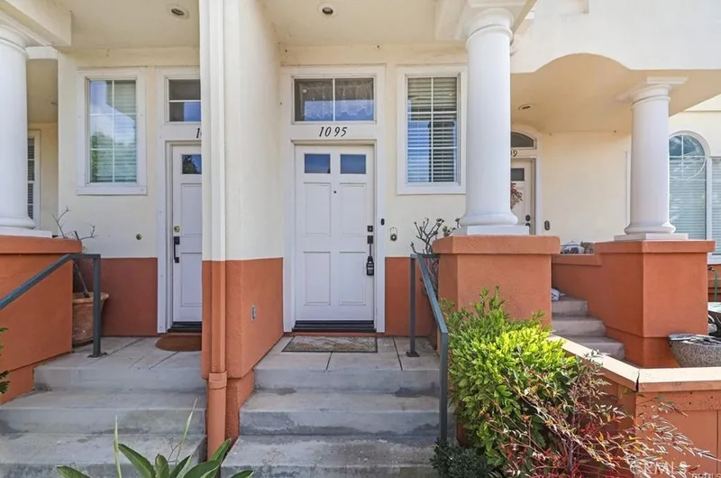 1095 S San Marino Way, Anaheim, CA 92808