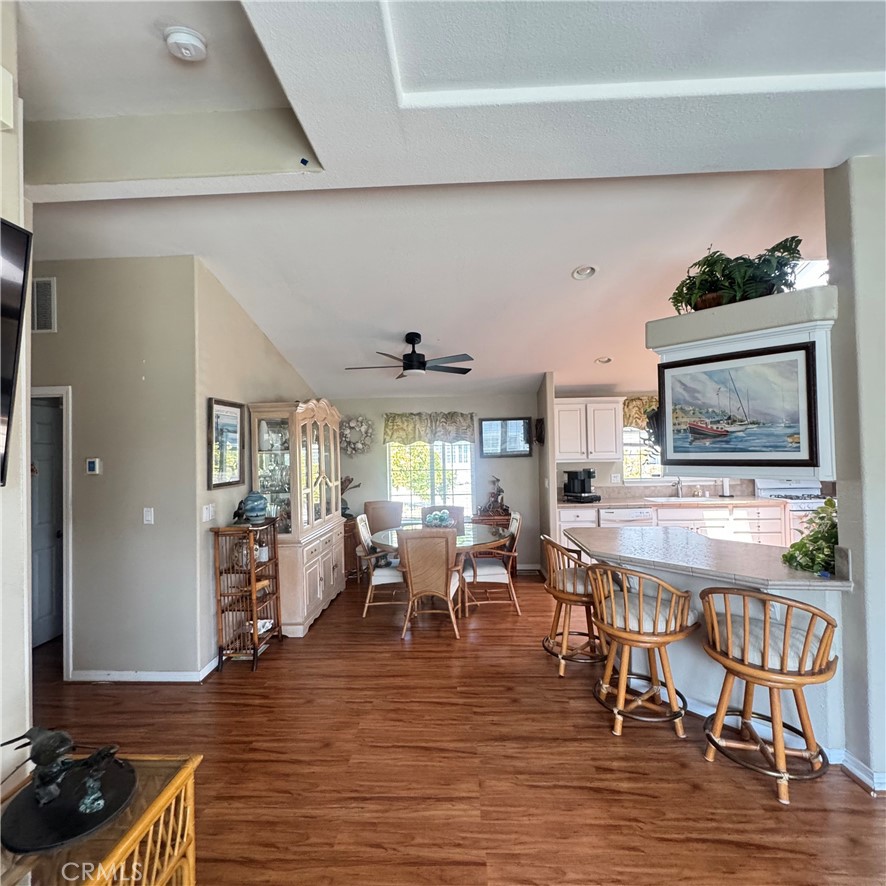11 Pine Via, Anaheim CA 92801 - photo 8