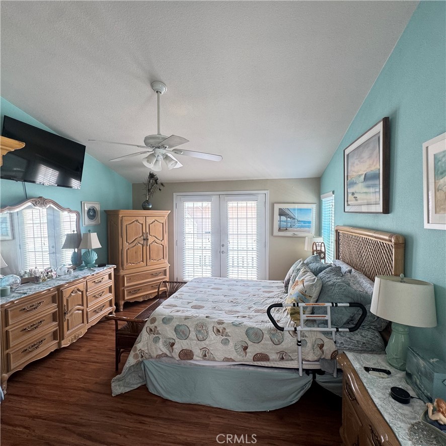 11 Pine Via, Anaheim CA 92801 - photo 18