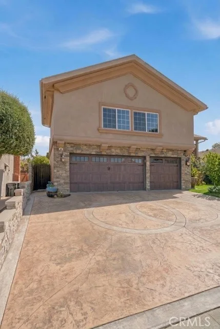 110 S Francisco, Anaheim