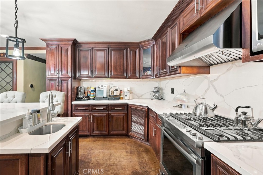 110 S Francisco, Anaheim CA 92807 - photo 13