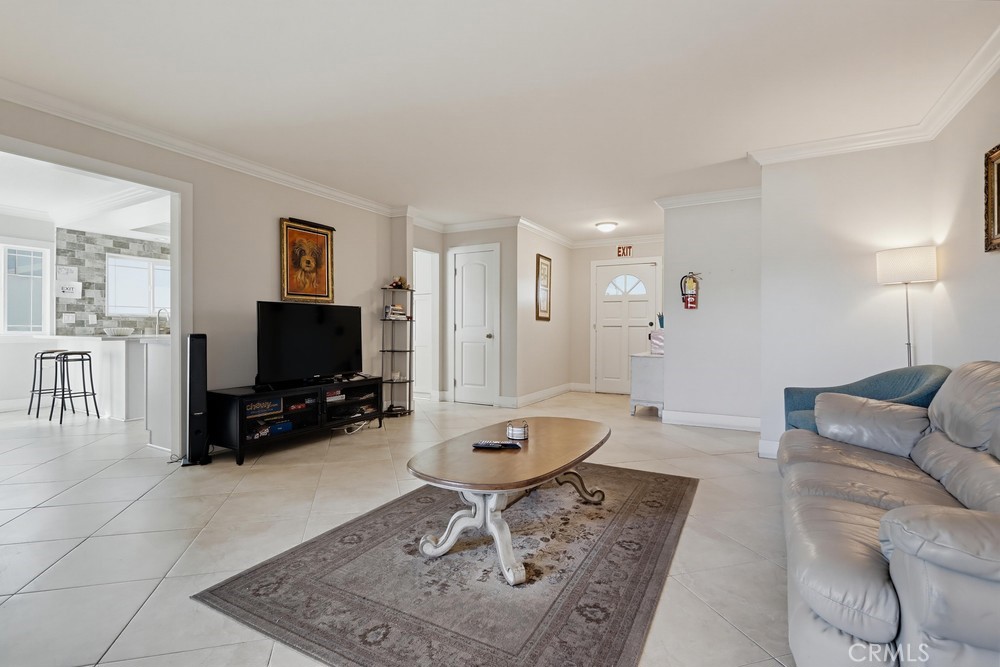 113 W Wilken Way, Anaheim CA 92802 - photo 7
