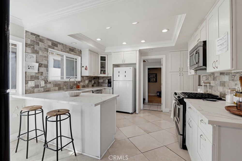 113 W Wilken Way, Anaheim CA 92802 - photo 8