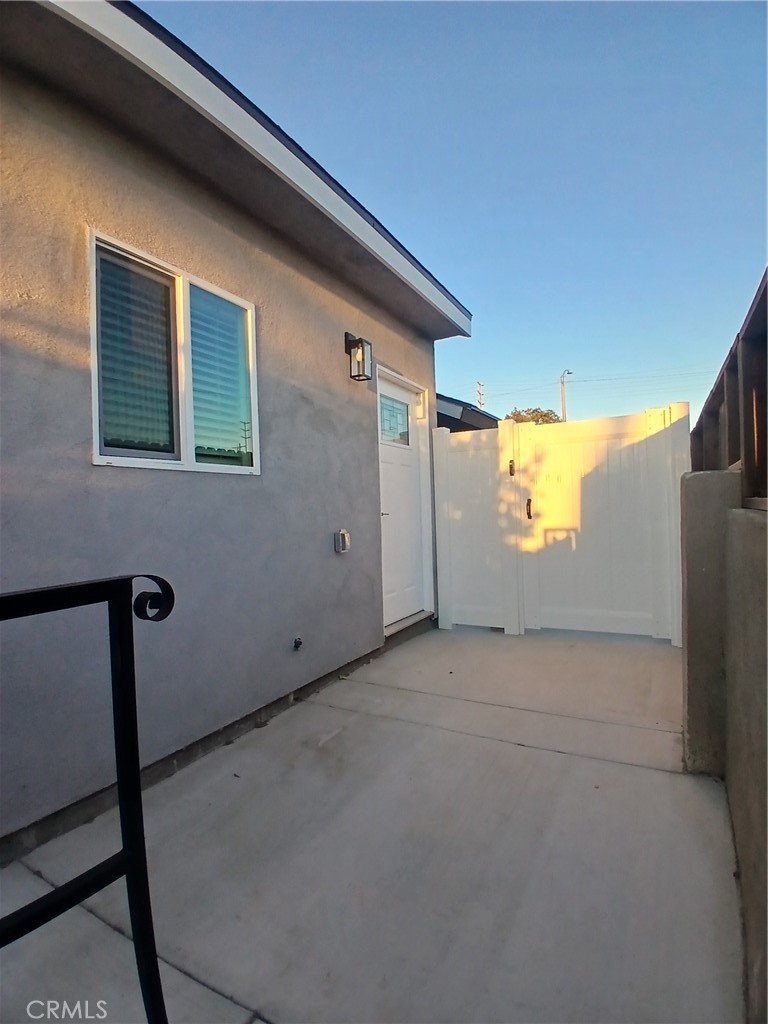 1133 N Earl Place B, Anaheim CA 92806 - photo 1