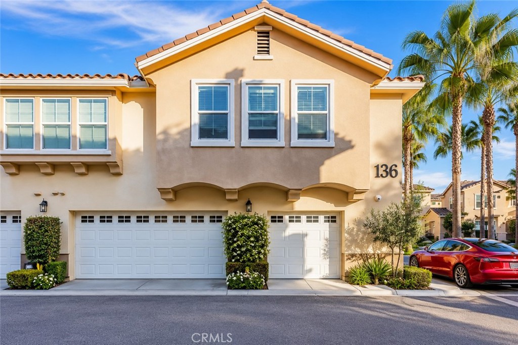 1136 N Euclid 14, Anaheim CA 92801 - photo 1