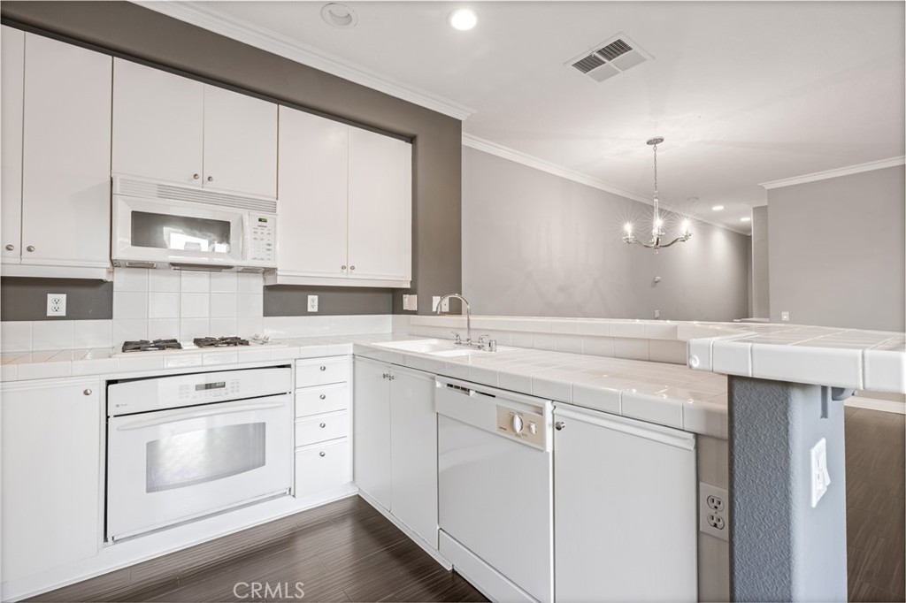 1136 S Country Glen, Anaheim CA 92808 - photo 5