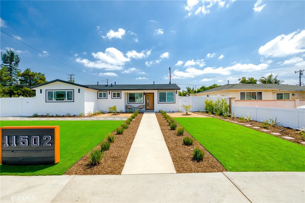 11502 Moen, Anaheim CA 92804 - photo 1