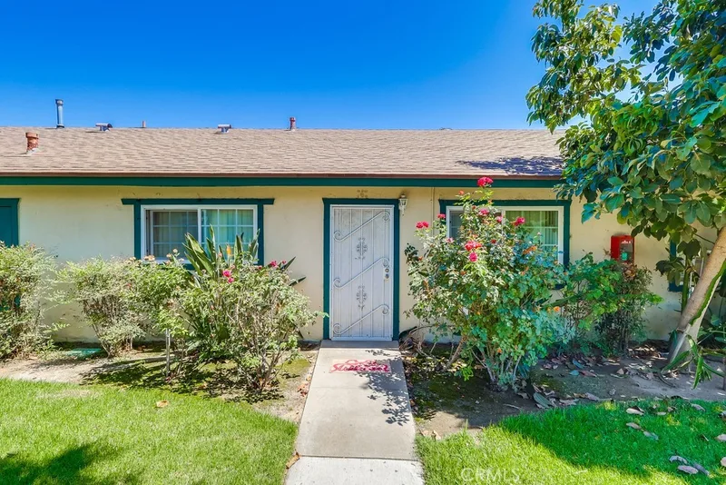 1152 N West Street 39, Anaheim, CA 92801