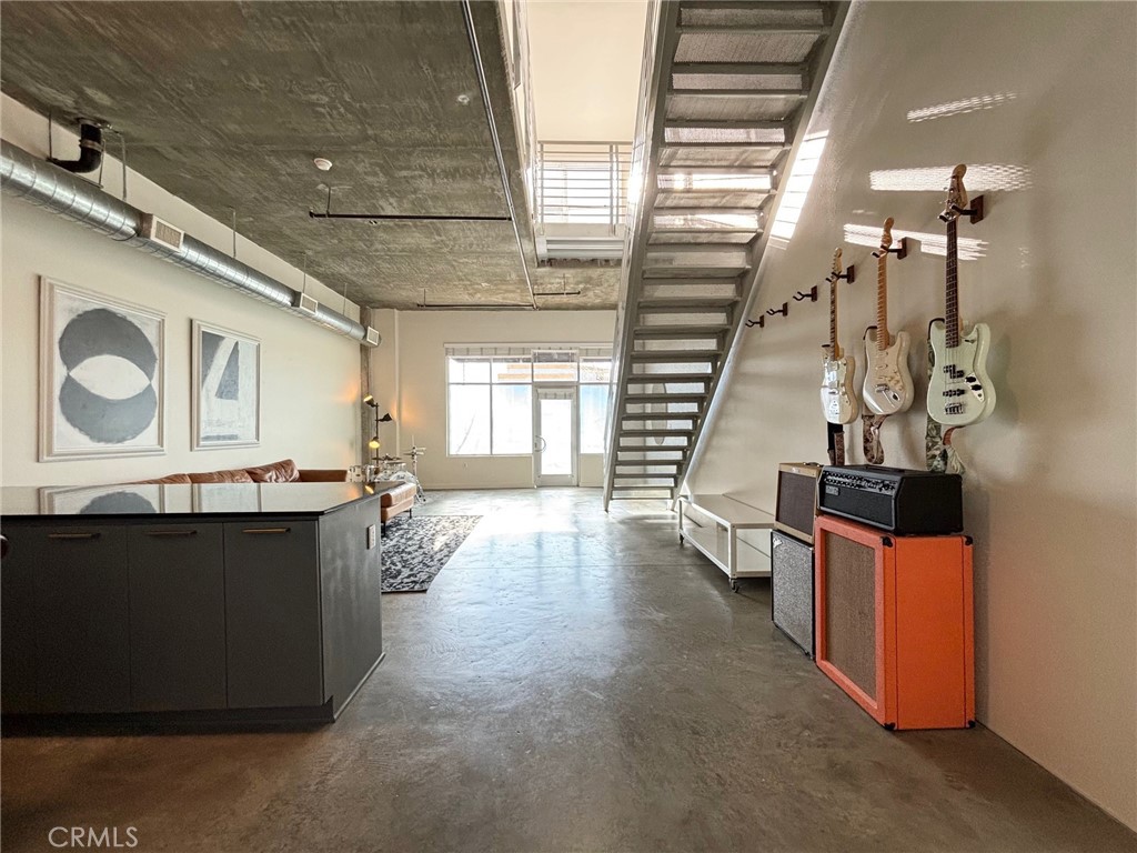 BEAUTIFUL AND SPACIOUS FIRST FLOOR - 116 S Harbor Boulevard 102, Anaheim CA 92805 - photo 1