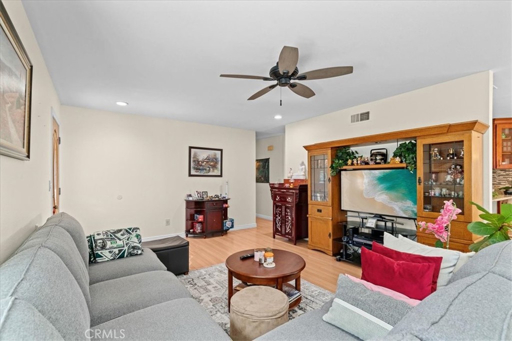 1174 N Dresden Street 37, Anaheim CA 92801 - photo 6