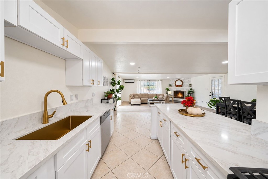 11961 Sandy, Anaheim CA 92804 - photo 52