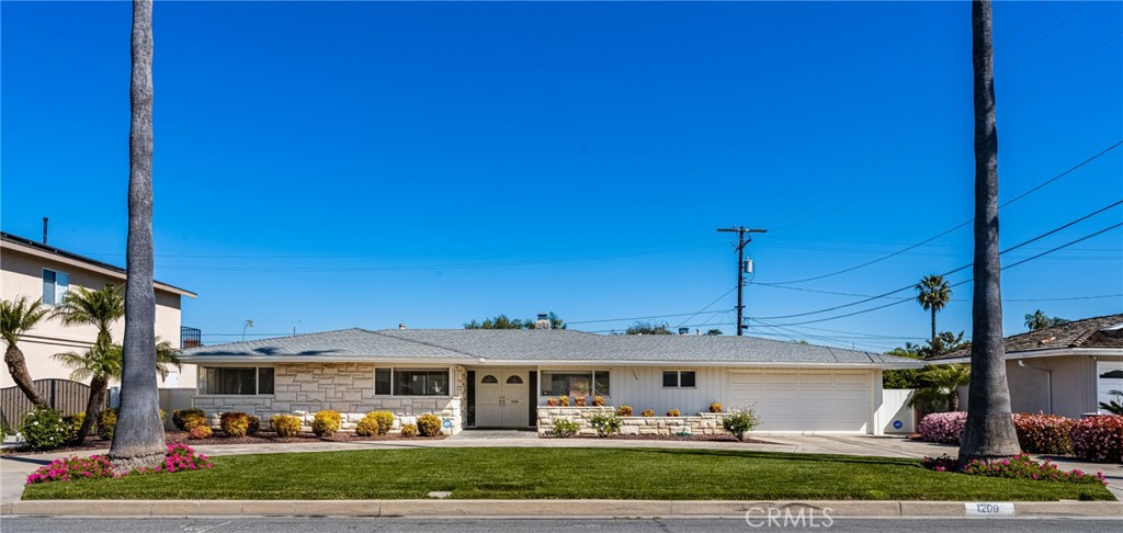 1209 W Connecticut Avenue, Anaheim CA 92801 - photo 1
