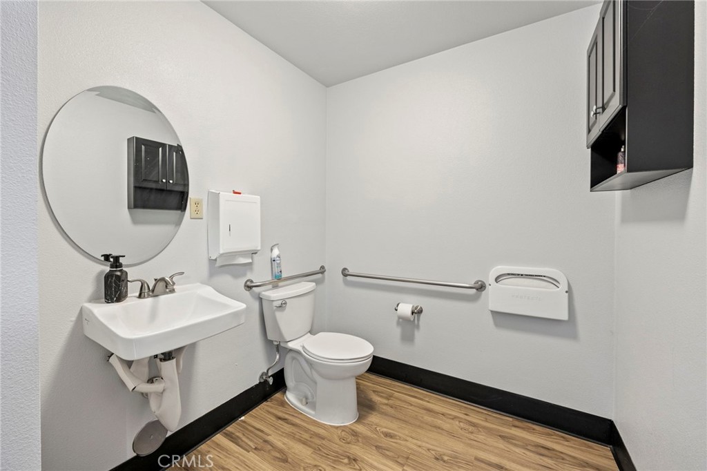 Restroom on ground level floor - 1223 N Tustin A, Anaheim CA 92807 - photo 8
