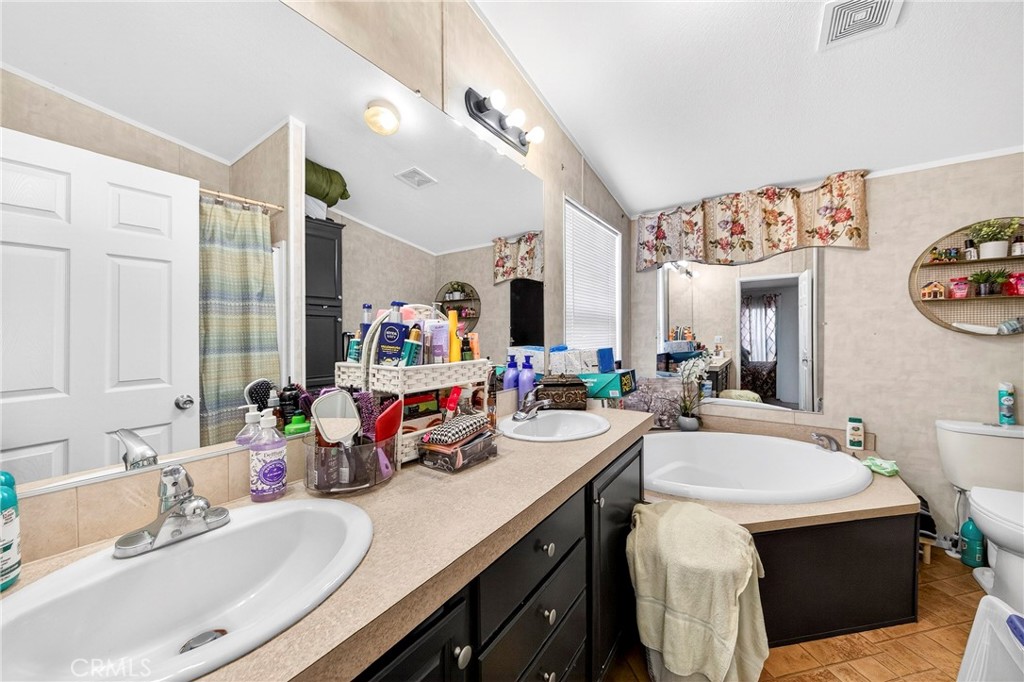 1241 N East Street 144, Anaheim CA 92805 - photo 12