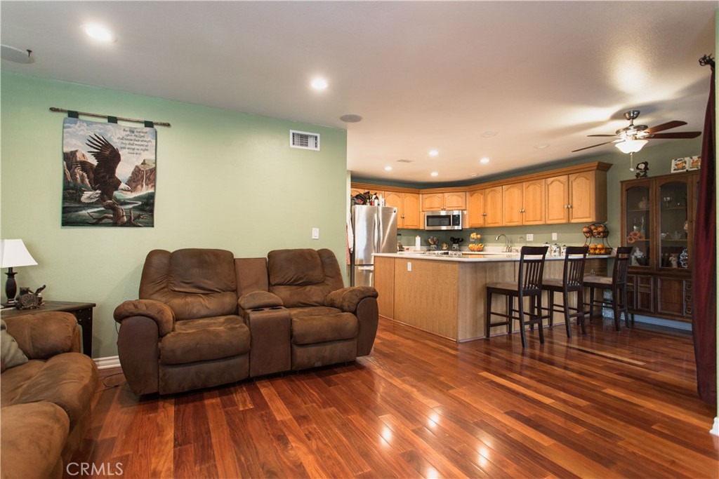 1250 E Bell Avenue 89R, Anaheim CA 92805 - photo 1