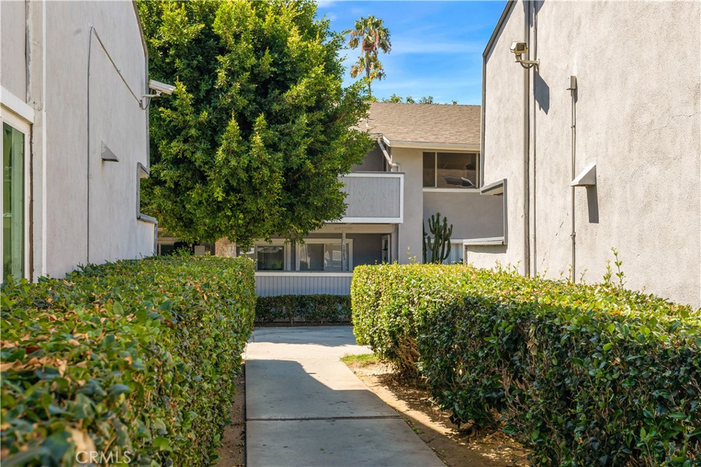 1250 S Brookhurst 2063, Anaheim CA 92804 - photo 2